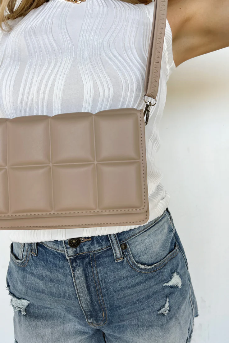 Classically Cute Handbag - Image 3