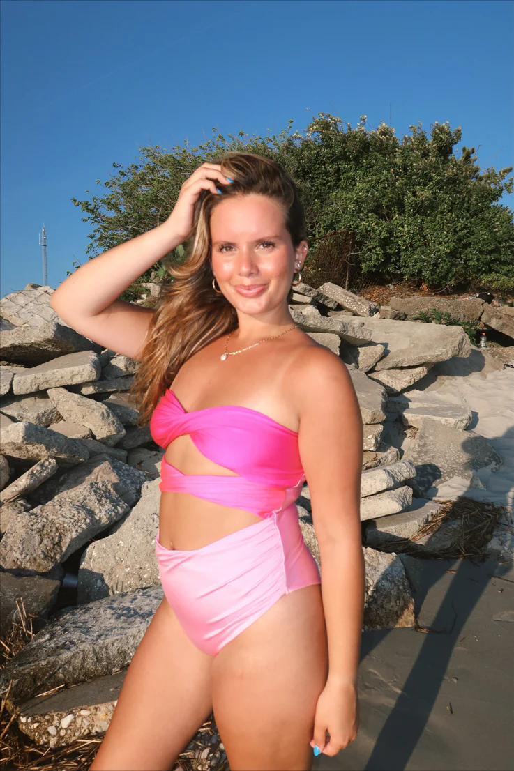 Giselle One Piece Swimsuit - Image 4