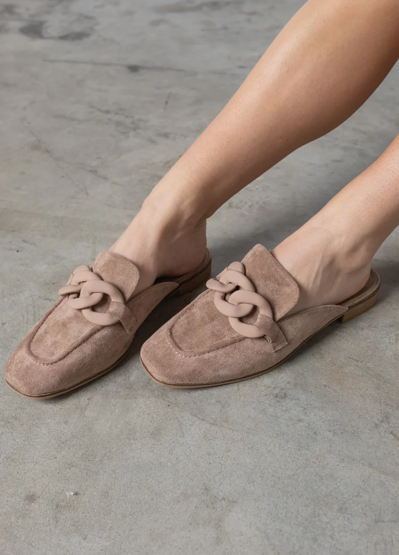 Kelly Mules - Image 2